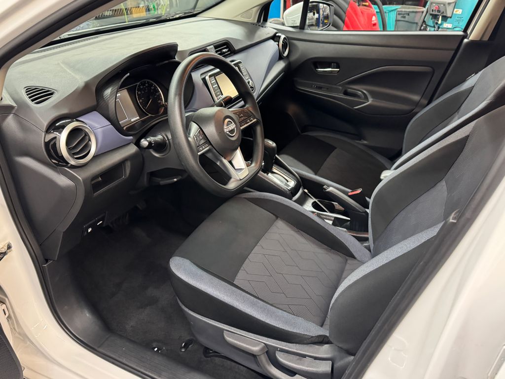 2024 Nissan Versa 1.6 SV