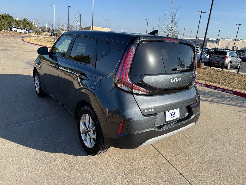 Thumbnail: 2023 Kia Soul - 7