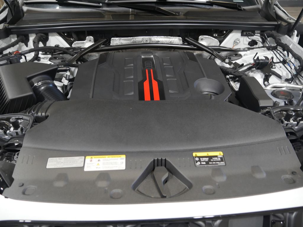 Thumbnail: 2026 Audi SQ5 - 10