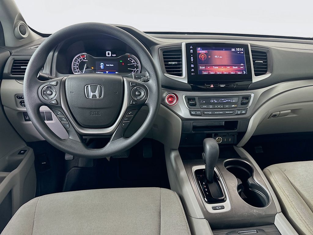 Thumbnail: 2017 Honda Pilot - 21