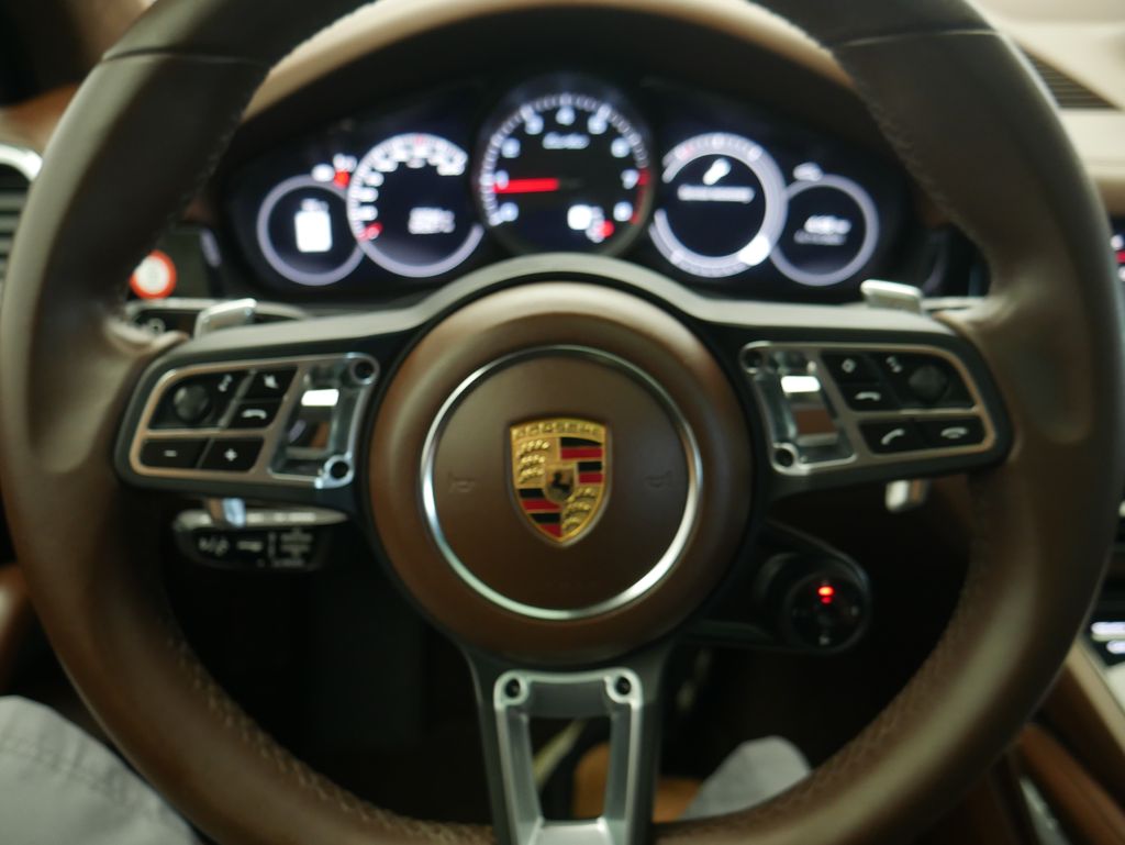 Thumbnail: 2023 Porsche Cayenne - 31