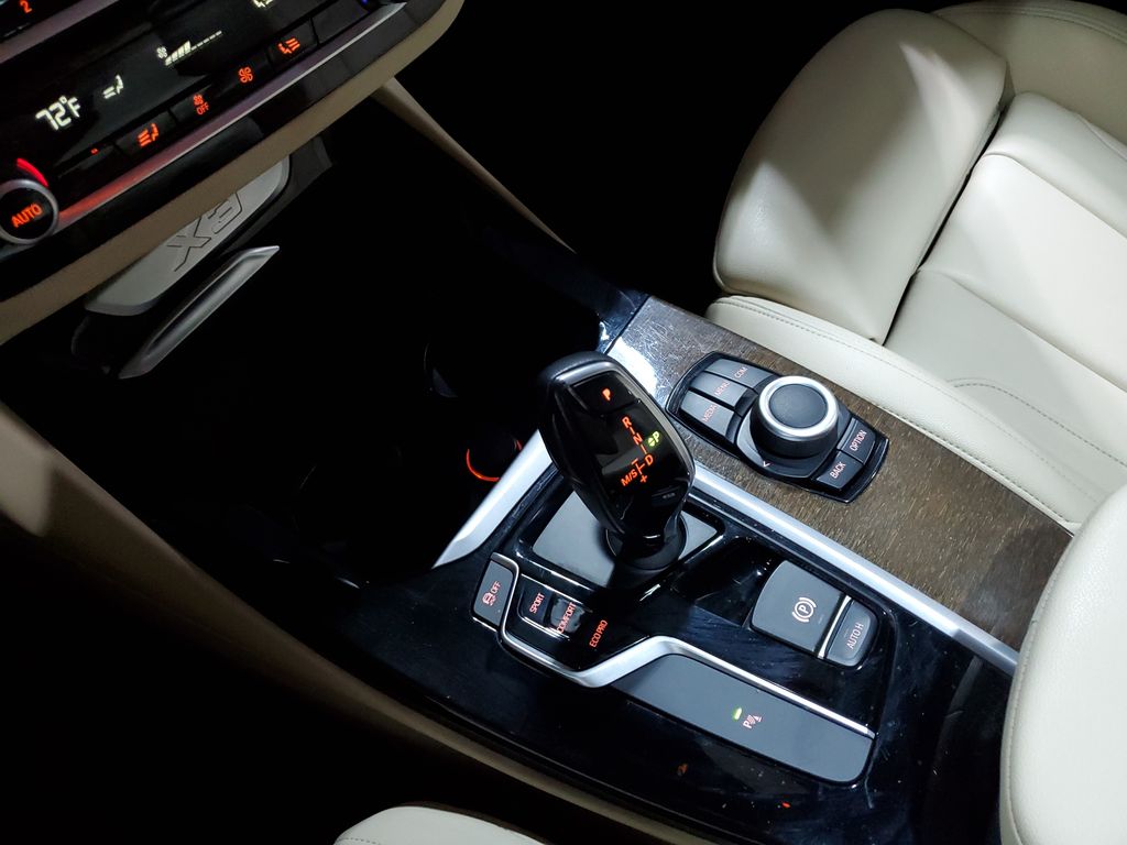 2019 BMW X3 sDrive30i photo