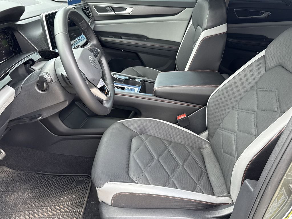 2024 Volkswagen Atlas 2.0T Peak Edition SE w/Technology Green at DeMontrond Ford