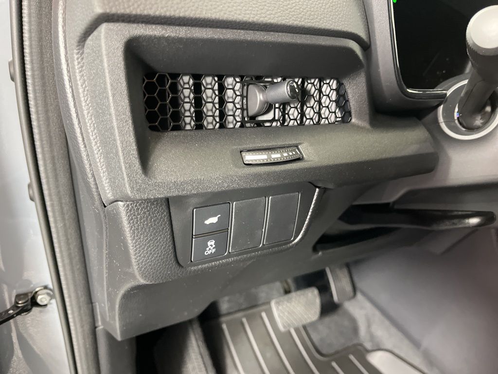 2025 Honda CR-V Sport-L 28