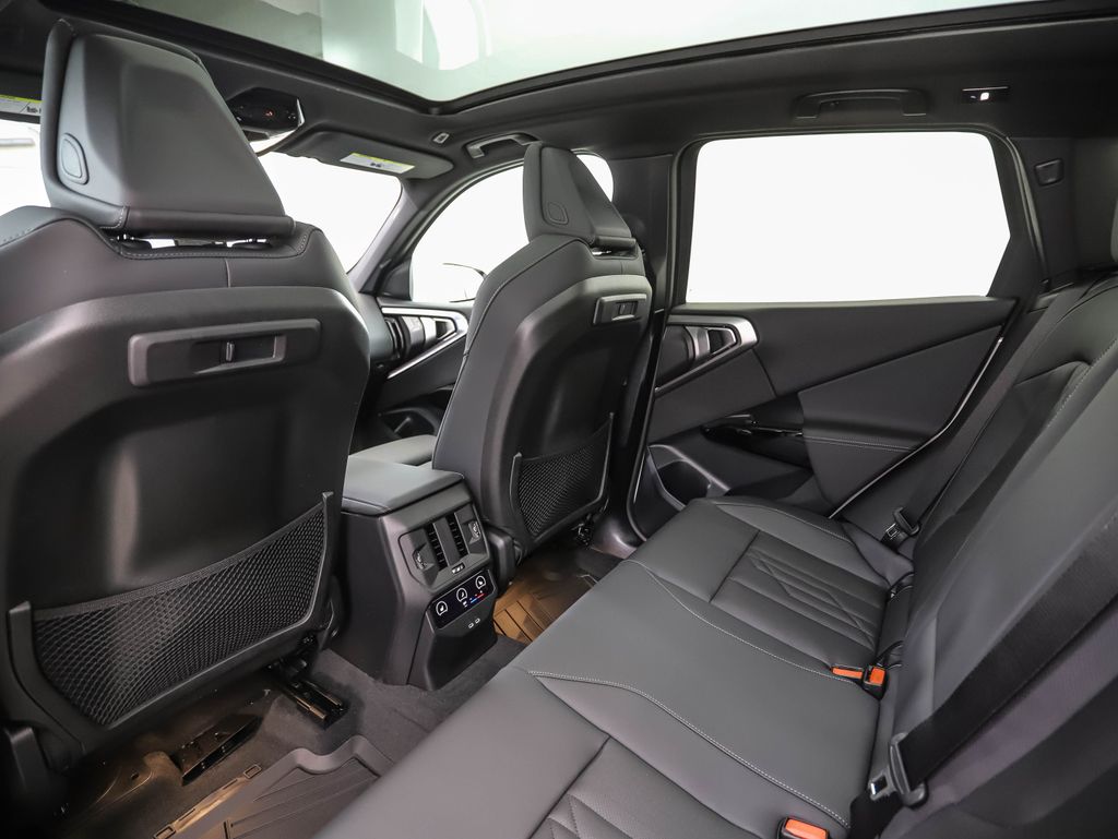 Thumbnail: 2026 BMW X3 - 21