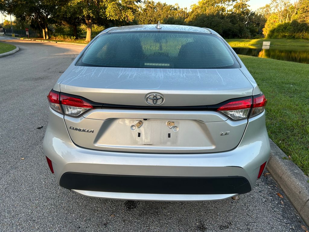 Thumbnail: 2021 Toyota Corolla - 4