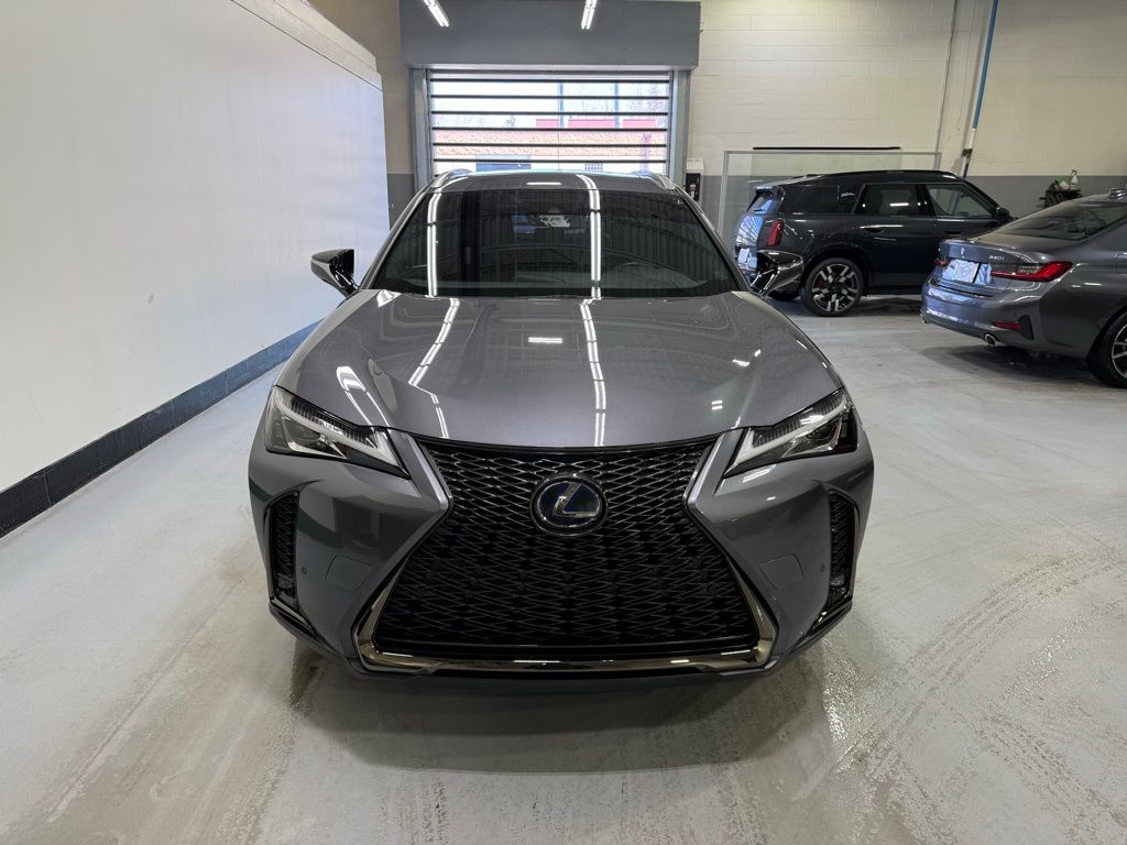 2021 Lexus UX 250h 8