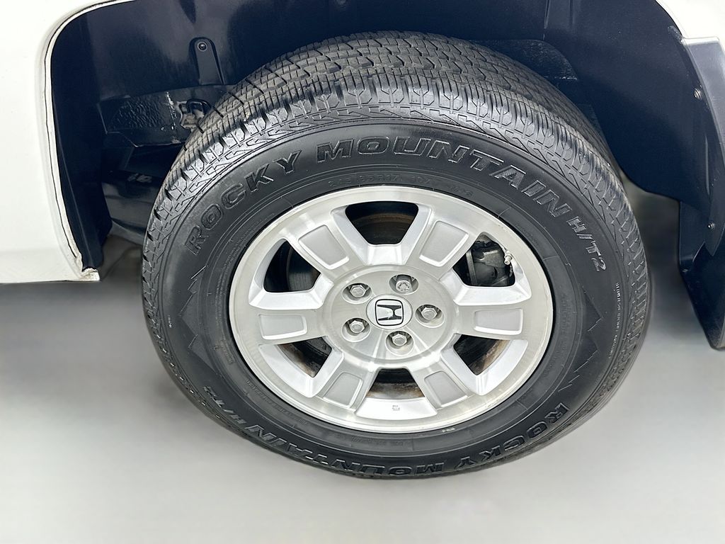 Thumbnail: 2013 Honda Ridgeline - 27