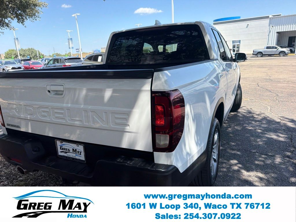 2025 Honda Ridgeline RTL White at Greg May Honda