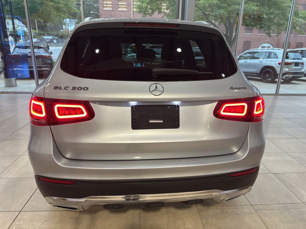 2021 Mercedes-Benz GLC GLC 300 6