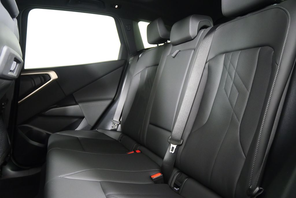 Thumbnail: 2025 BMW X3 - 16