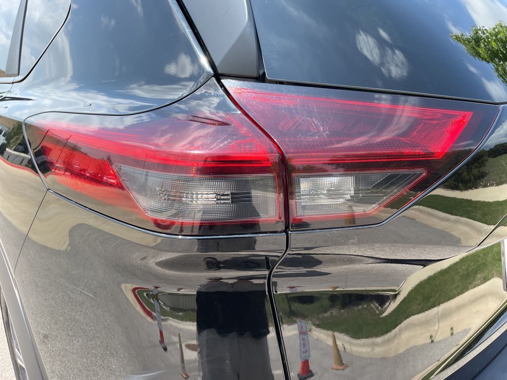 2023 Nissan Rogue SV 7
