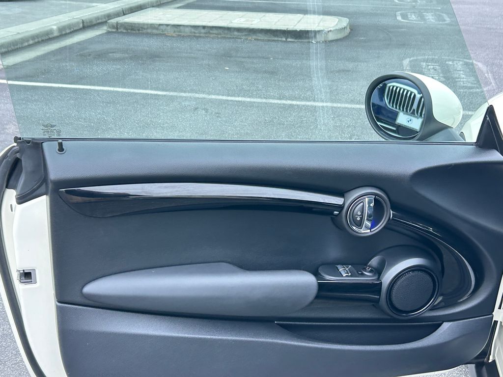 Thumbnail: 2019 MINI Cooper - 11