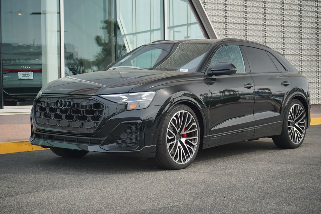 Thumbnail: 2026 Audi SQ8 - 1