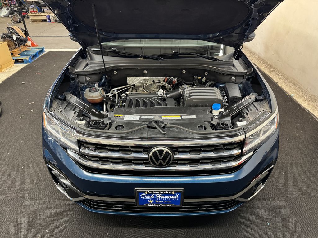 2021 Volkswagen Atlas Cross Sport 3.6L V6 SE w/Technology R-Line