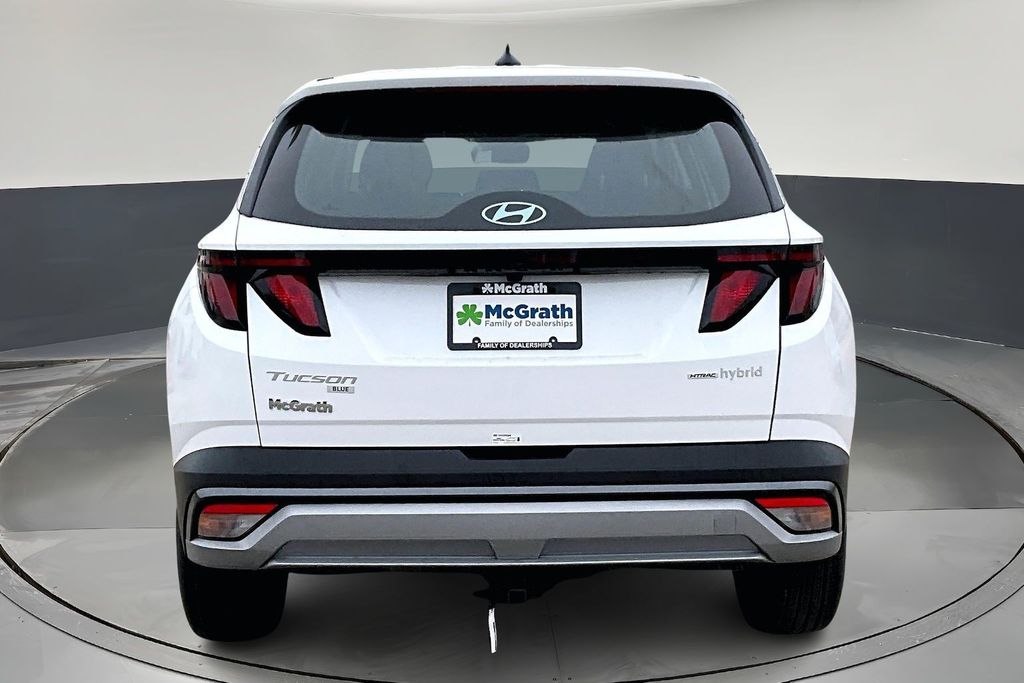 New 2026 White Hyundai Blue SE image 4