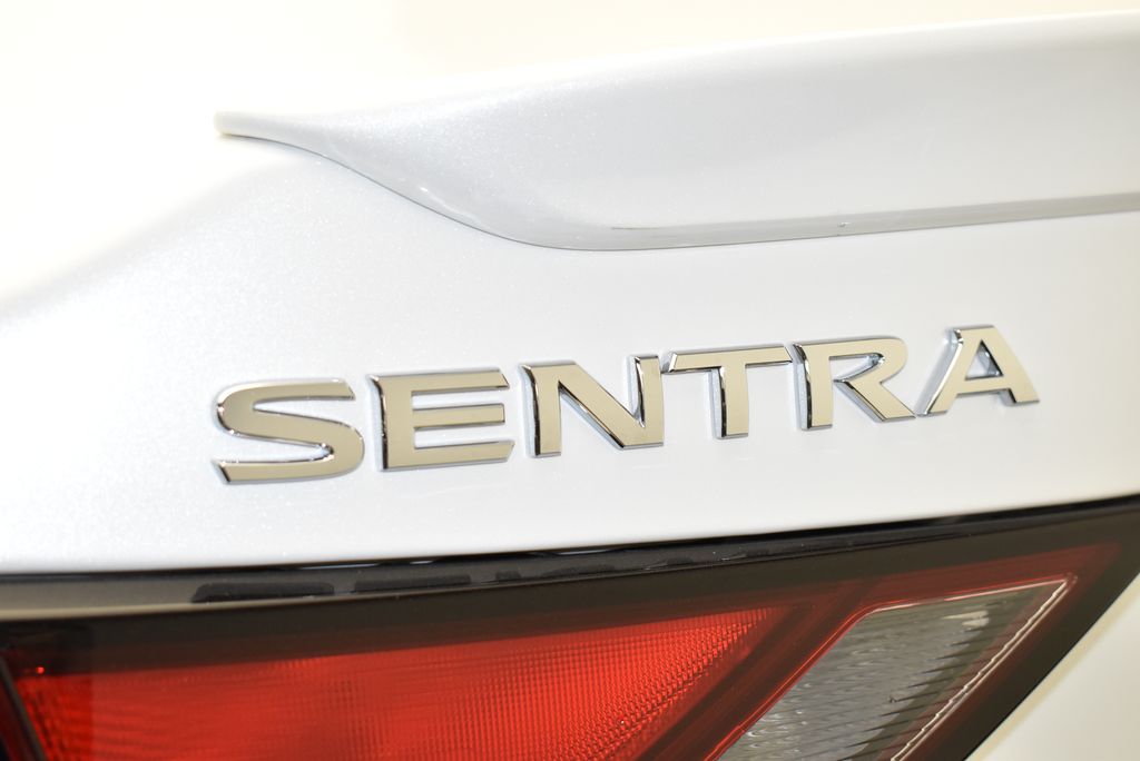 2025 Nissan Sentra SR 9