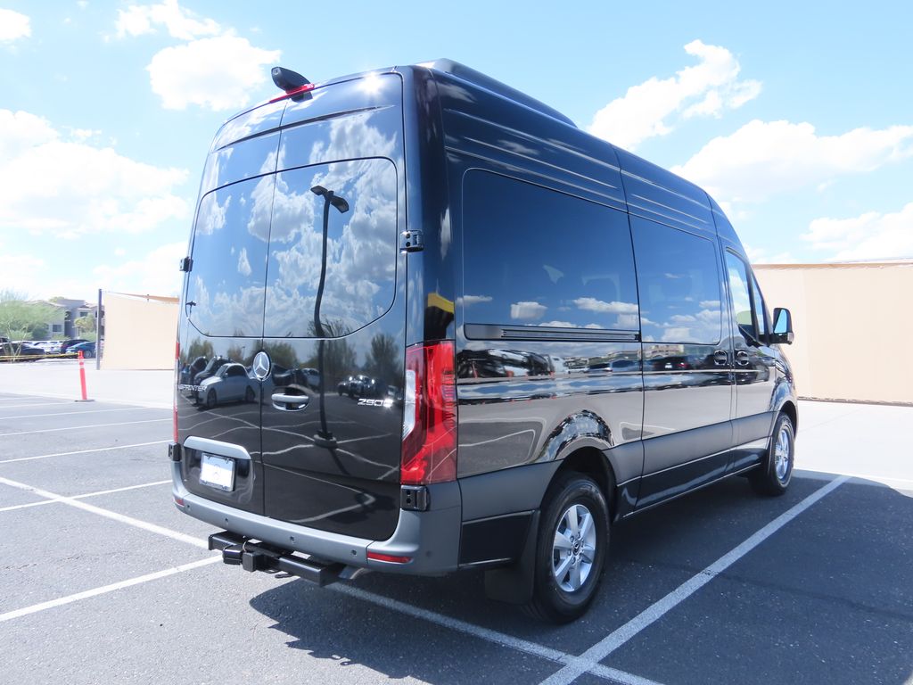 Thumbnail: 2026 Mercedes-Benz Sprinter - 5