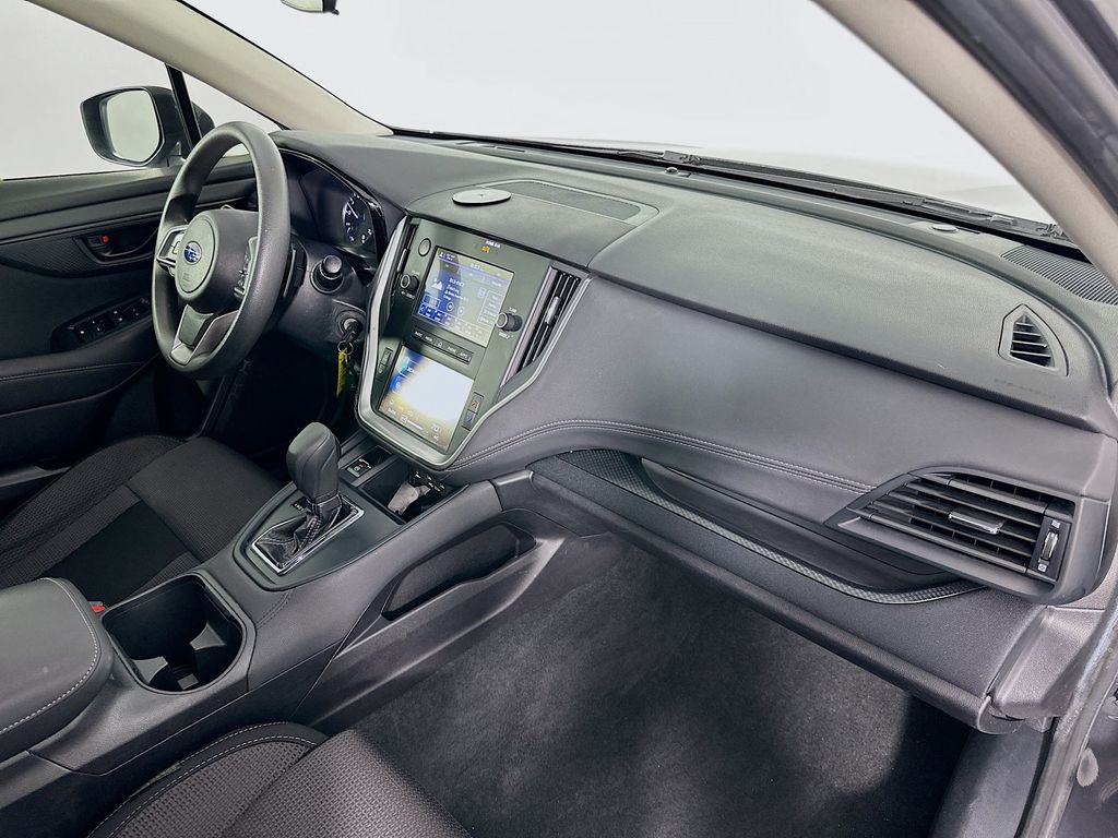 2020 Subaru Outback 2.5i 28