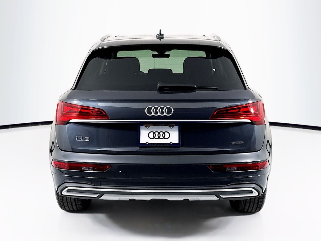 Thumbnail: 2021 Audi Q5 - 6