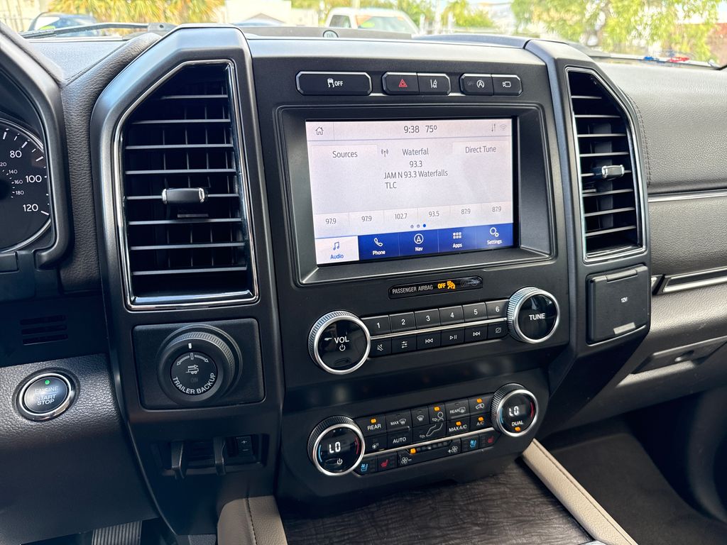 2021 Star White Metallic Tri-Coat Ford Expedition Max Limited RWD SUV