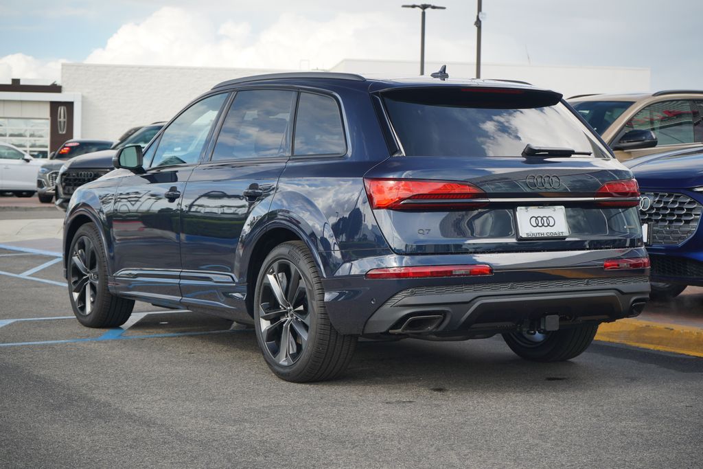 Thumbnail: 2026 Audi Q7 - 3