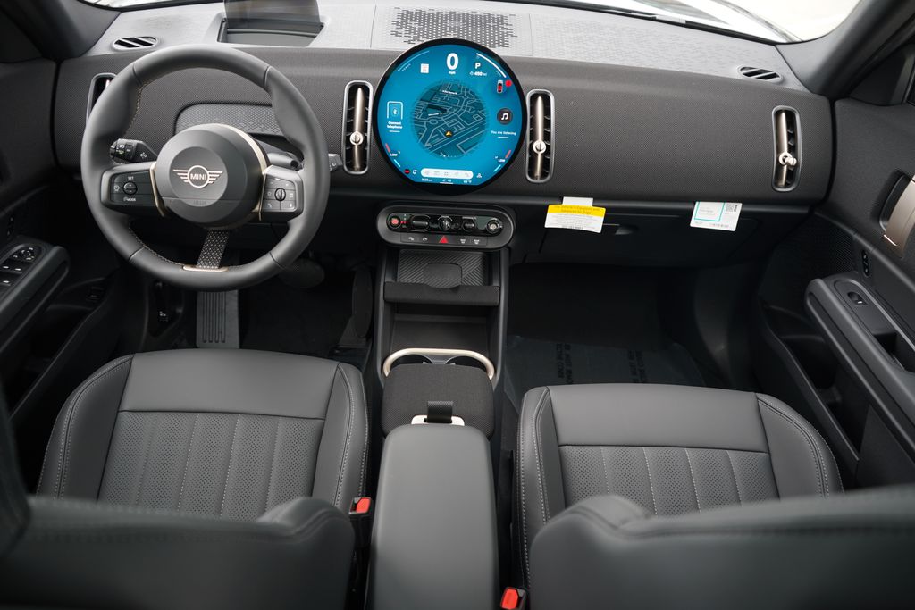 Thumbnail: 2027 MINI Cooper Countryman - 8