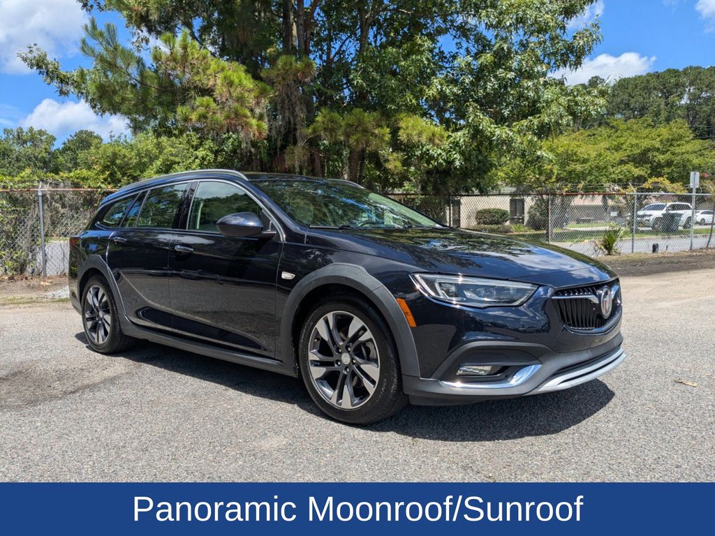 2018 Buick Regal TourX Essence