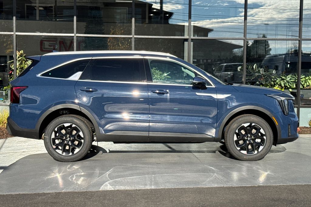new 2026 Kia Sorento car, priced at $39,265