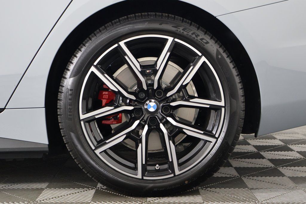 Thumbnail: 2025 BMW i4 - 16