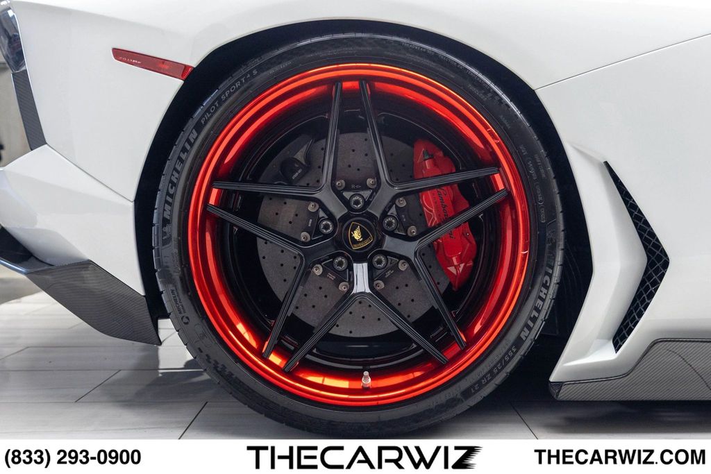 2017 Lamborghini Aventador Base - Photo 30