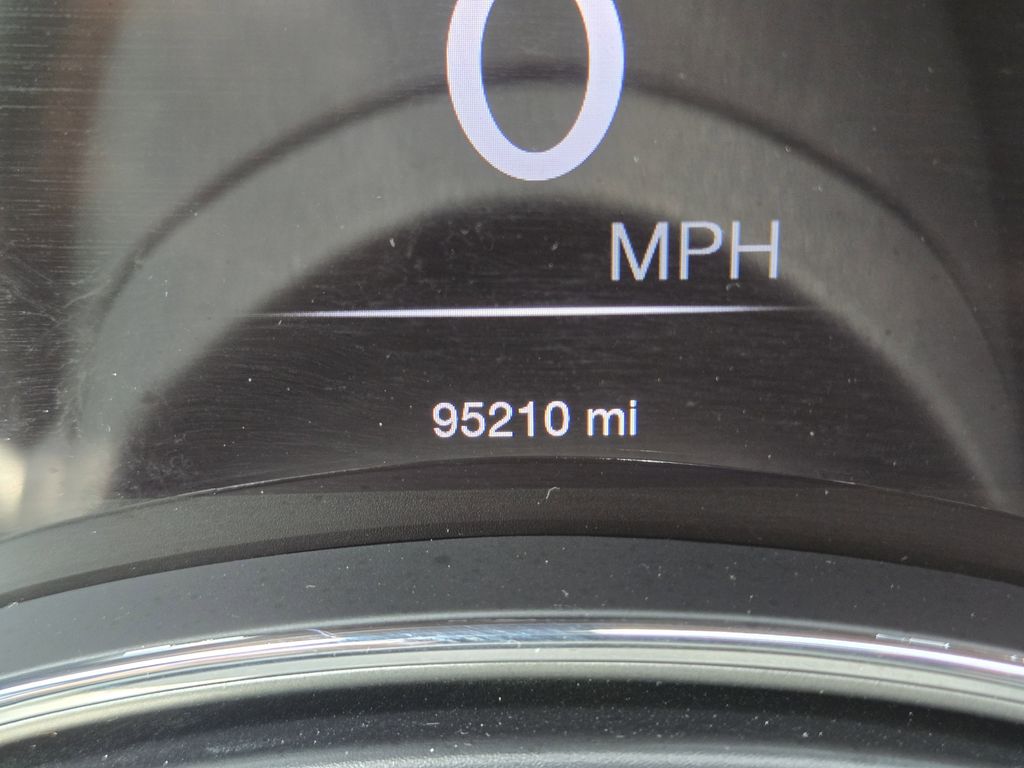 2019 Jeep Grand Cherokee Altitude White at Autostrade