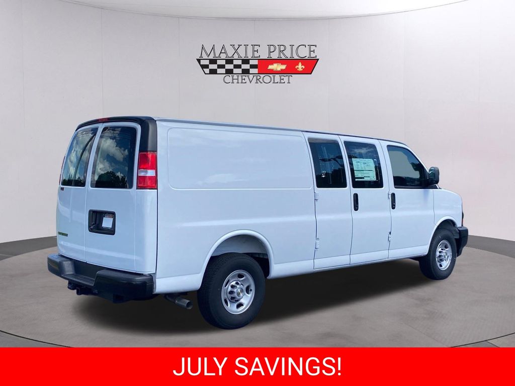 New 2026 Chevrolet Express 2500 Van