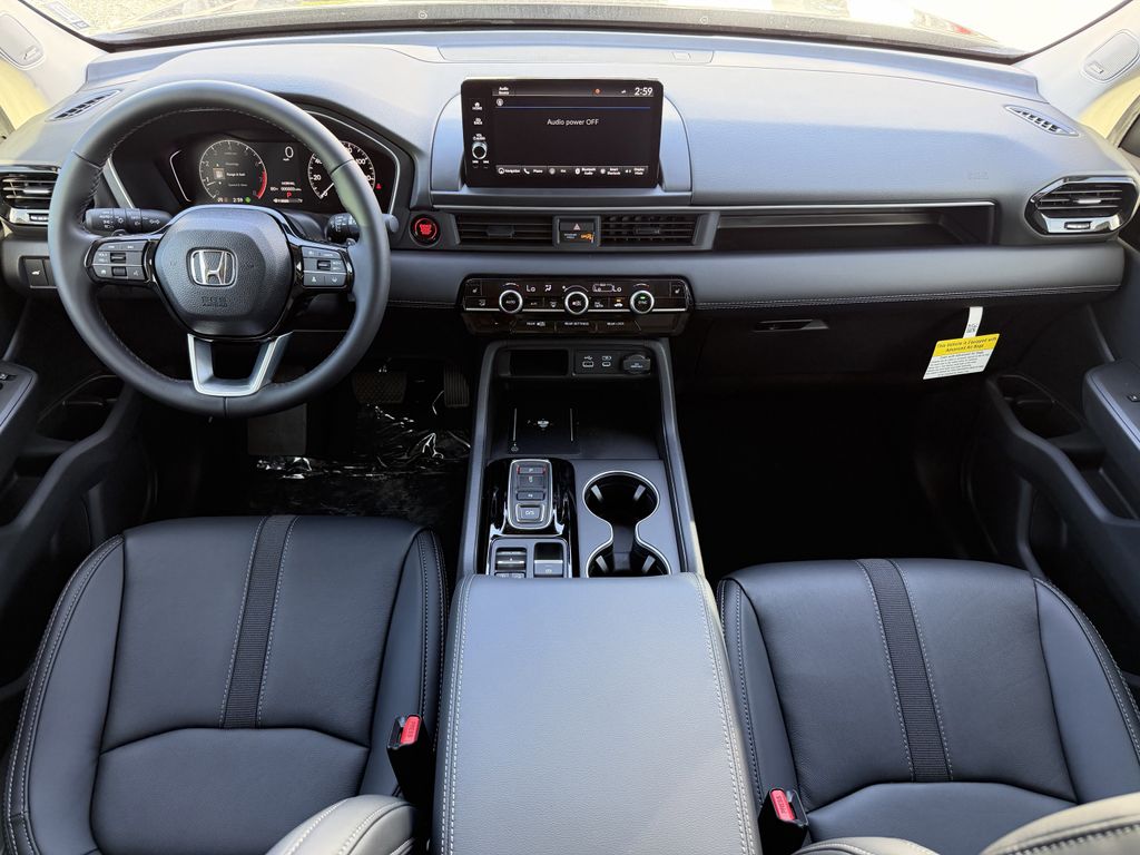 new 2025 Honda Pilot car, priced at $50,875