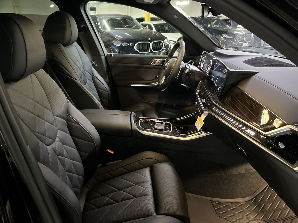 Thumbnail: 2026 BMW X5 - 25