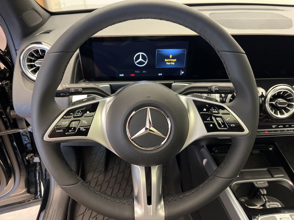 Thumbnail: 2025 Mercedes-Benz GLB - 13