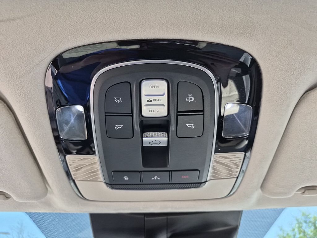 Used Car 2020 Hyundai Palisade  Limited For Sale Under $30,000 In Austin, Texas