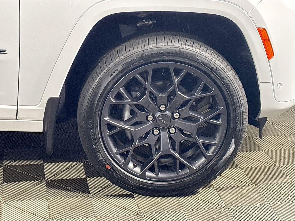2026 Jeep Grand Cherokee Summit