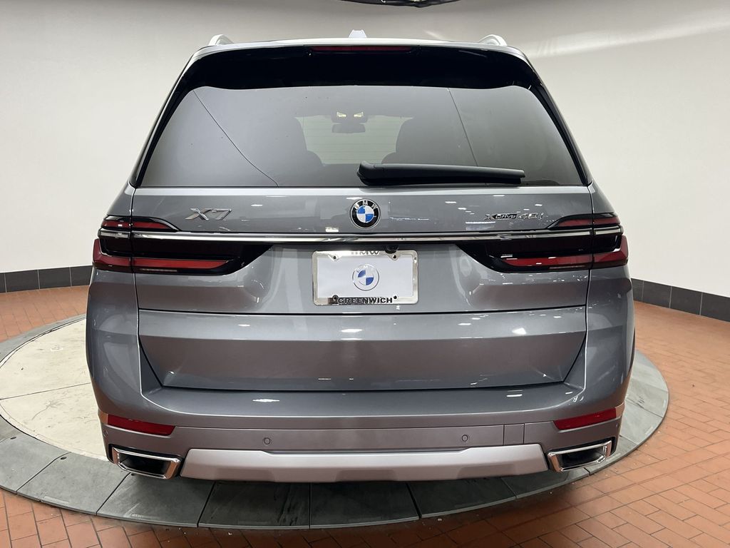 Thumbnail: 2023 BMW X7 - 24