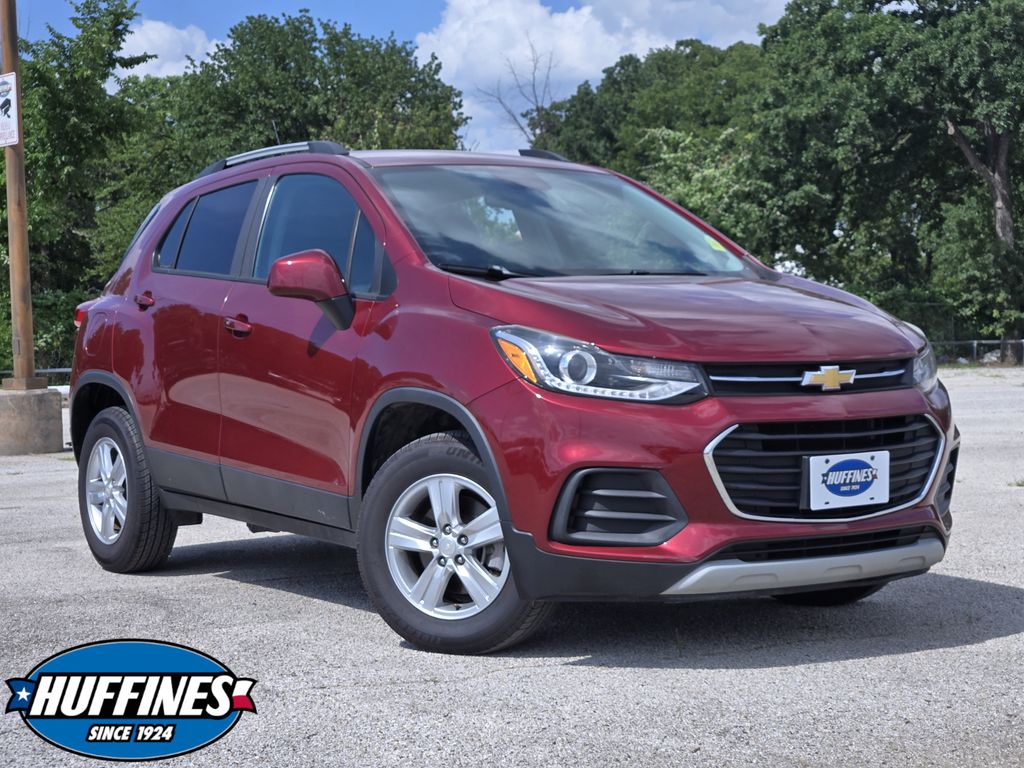 Red (Crimson Metallic) 2022 Chevrolet Trax SUV / Crossover All-Wheel Drive 6-Speed Automatic