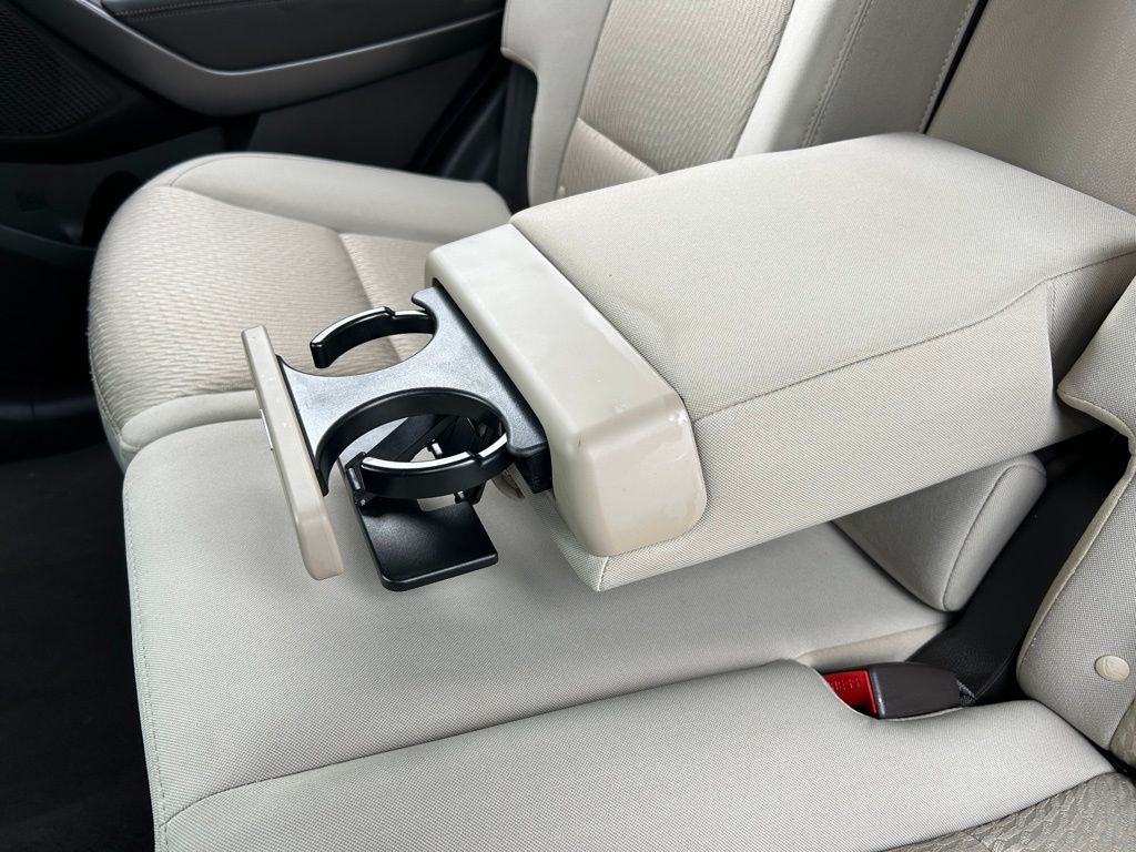 Thumbnail: 2013 Hyundai Santa Fe - 32