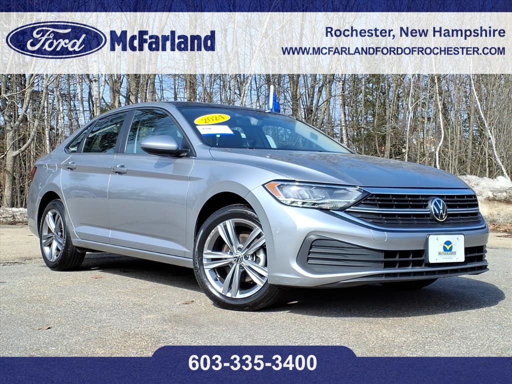 Gray 2024 Volkswagen Jetta SE FWD Sedan Front-Wheel Drive 8-Speed Automatic