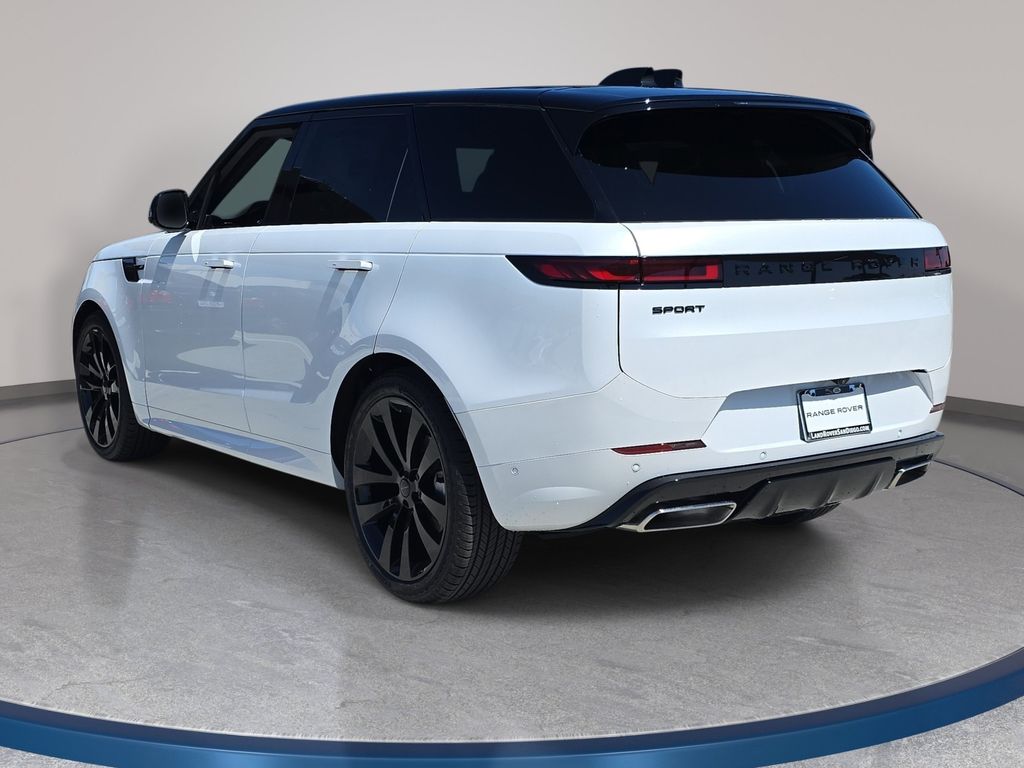 New 2026 White Land Rover Dynamic SE image 7
