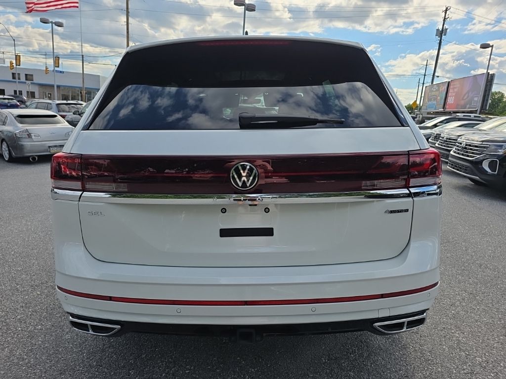 2026 Volkswagen Atlas 2.0T SEL Premium R-Line White/off-white at Auto Express Mitsubishi
