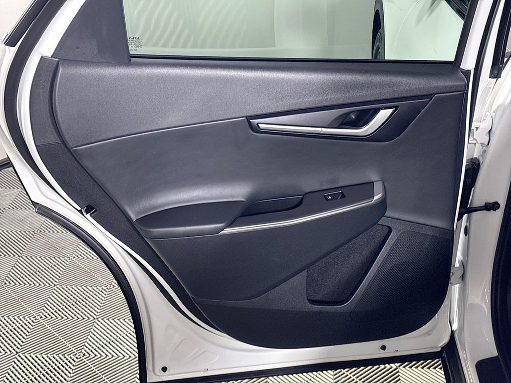 2024 Kia EV6 Light