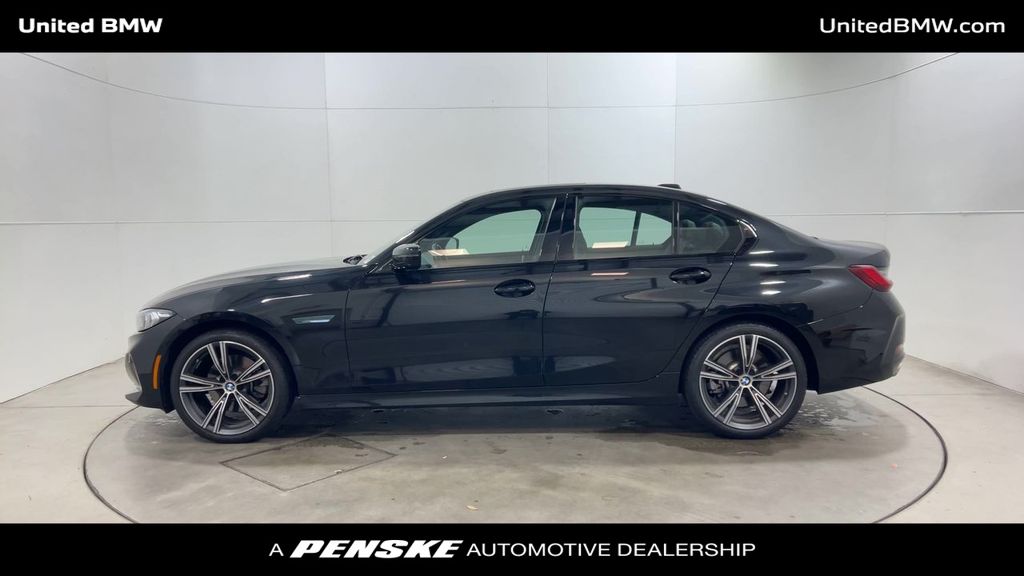 Thumbnail: 2023 BMW 3 Series - 5