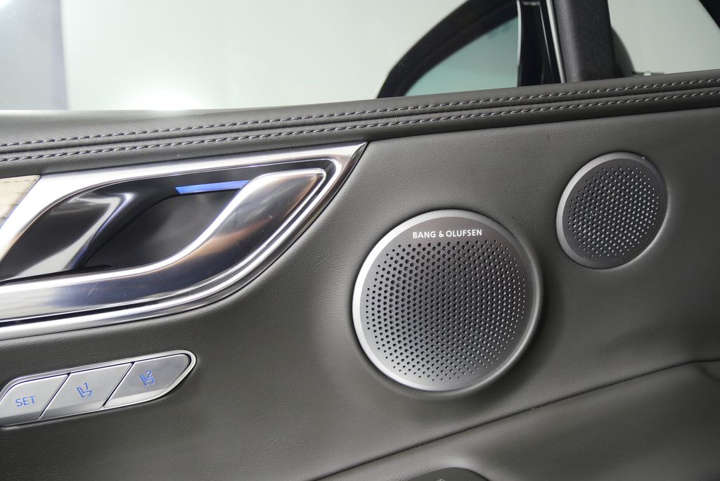 Thumbnail: 2025 Genesis GV80 - 9