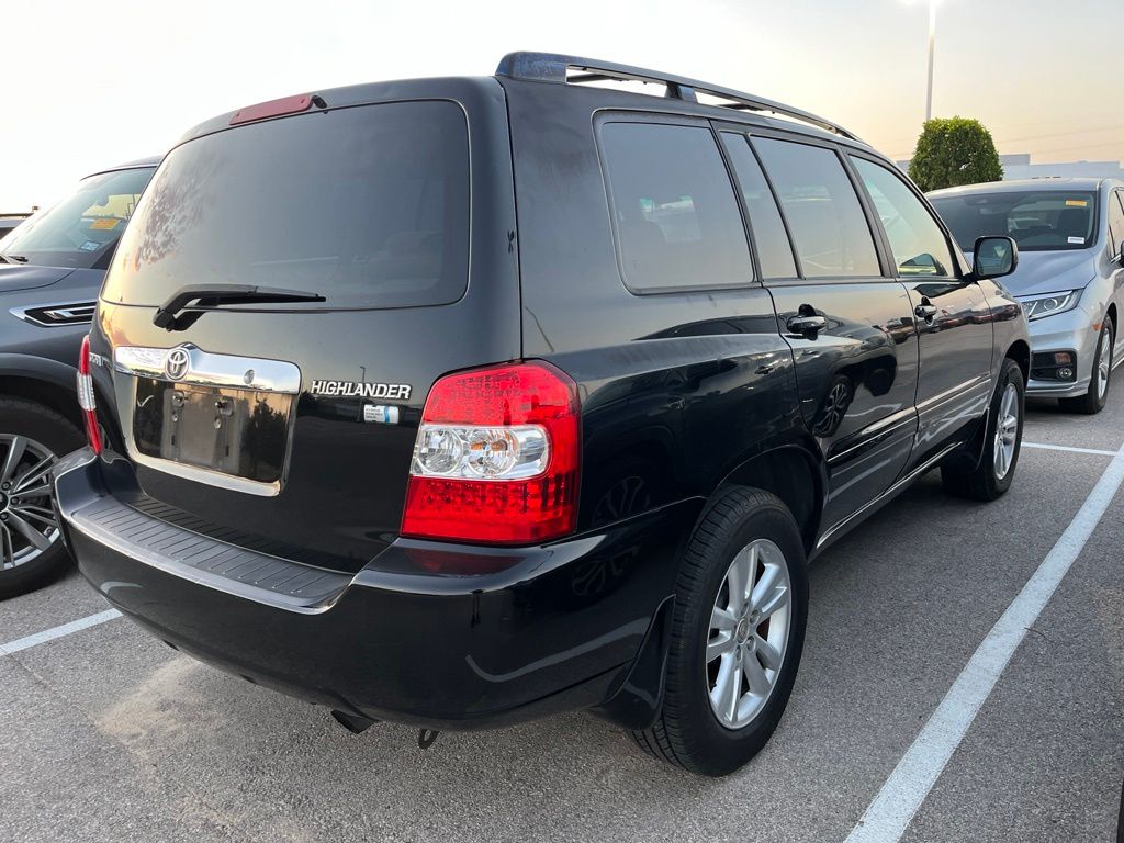 Thumbnail: 2006 Toyota Highlander - 3