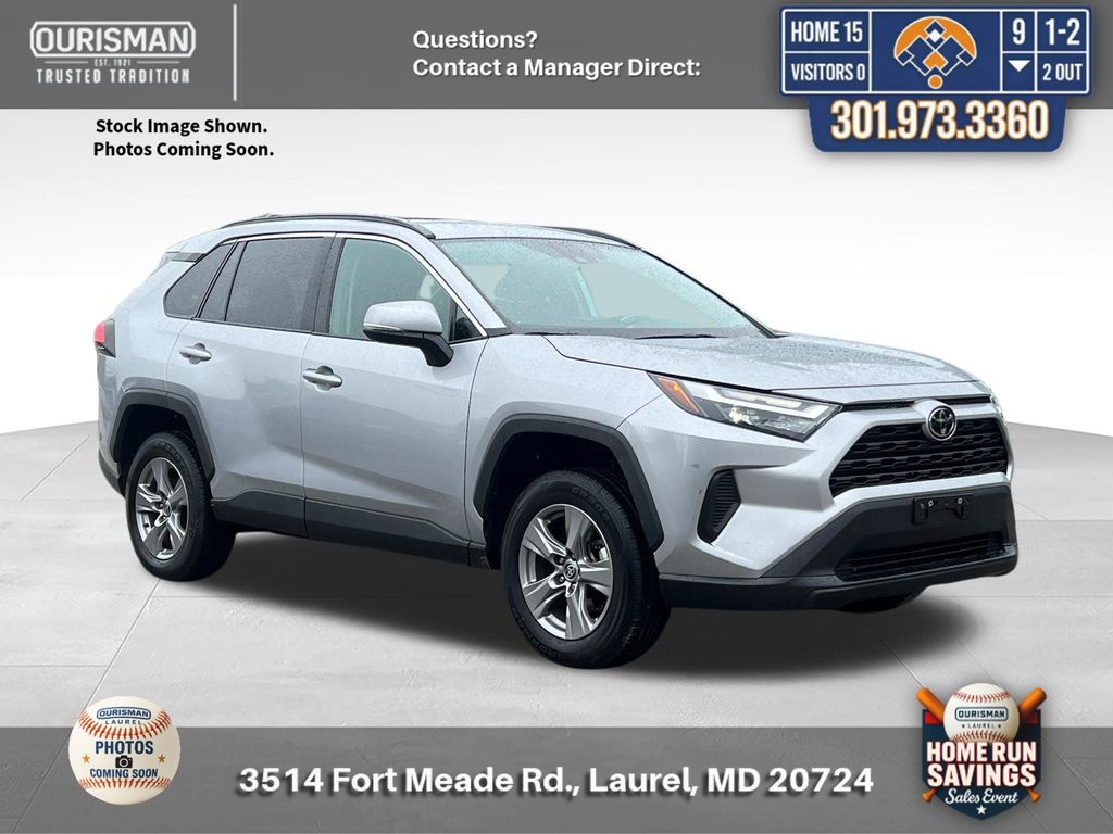 Silver Sky Metallic 2024 Toyota RAV4 XLE FWD SUV / Crossover Front-Wheel Drive 8-Speed Automatic