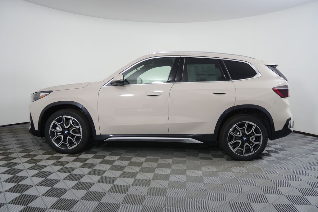 Thumbnail: 2026 BMW X1 - 6